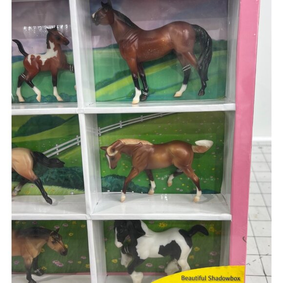 Breyer Stablemates Horse Lovers Collection Shadowbox 1:32 Scale Wall Display NEW - Picture 3 of 7
